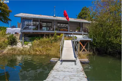 1144 Winchester Ave, Winchester Bay, OR 97467 - Photo 23