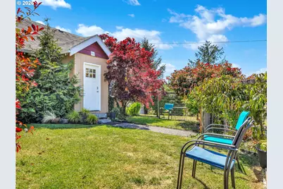 84 SE 10th Pl, Warrenton, OR 97146 - Photo 7