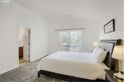 426 SE Heathcliff Ln, Hillsboro, OR 97123 - Photo 9