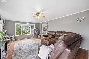 611 Fairchild St, Canyonville, OR 97417 - Photo 5