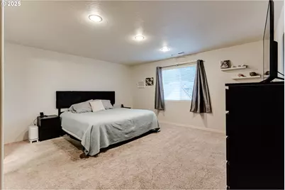 4685 Glacier Meadows Loop, Springfield, OR 97478 - Photo 19