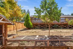 407 Park St, Gaston, OR 97119 - Photo 29