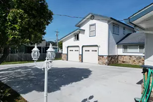 429 Buena Vista Loop, Brookings, OR 97415 - Photo 3
