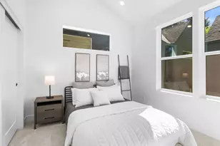 9227 N Seneca St, Portland, OR 97213 - Photo 9