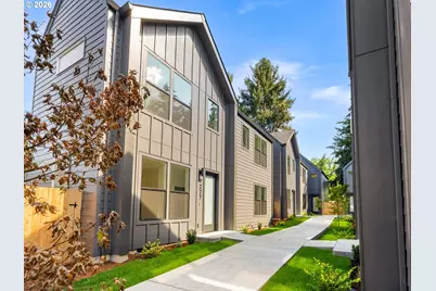 9227 N Seneca St, Portland, OR 97213 - Photo 1