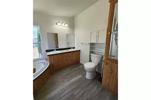 31919 N Lake Creek Dr, Tangent, OR 97389 - Photo 13