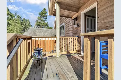 90589 Clark Rd, Warrenton, OR 97146 - Photo 11