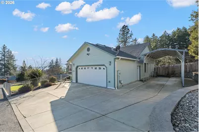 530 Tanglewood St, Sutherlin, OR 97479 - Photo 3