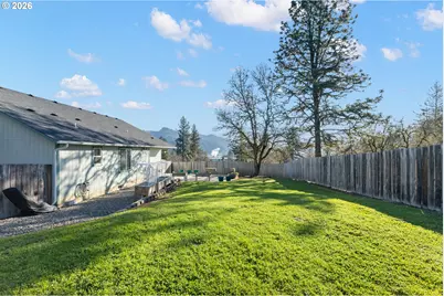 530 Tanglewood St, Sutherlin, OR 97479 - Photo 41