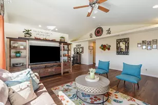 530 Tanglewood St, Sutherlin, OR 97479 - Photo 11