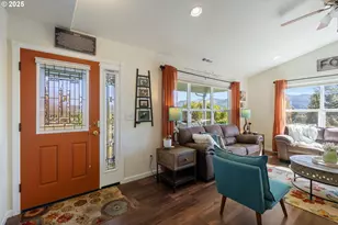 530 Tanglewood St, Sutherlin, OR 97479 - Photo 7