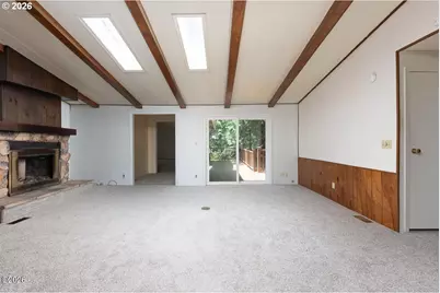 530 Seagrove Loop, Lincoln City, OR 97367 - Photo 5
