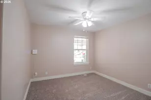88099 Lindsay Ln, Veneta, OR 97487 - Photo 17