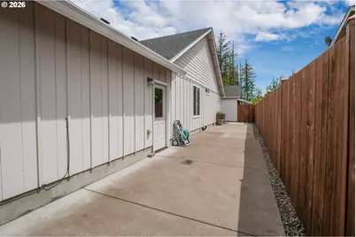88099 Lindsay Ln, Veneta, OR 97487 - Photo 39