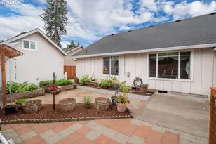 88099 Lindsay Ln, Veneta, OR 97487 - Photo 29