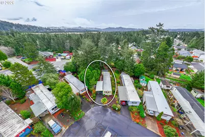 3760 Highway 101 #16, Florence, OR 97439 - Photo 11