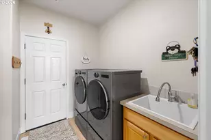 5208 N Fairway St, Newberg, OR 97132 - Photo 13