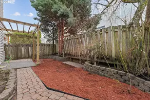 6496 NW Wenmarie Dr, Portland, OR 97229 - Photo 35
