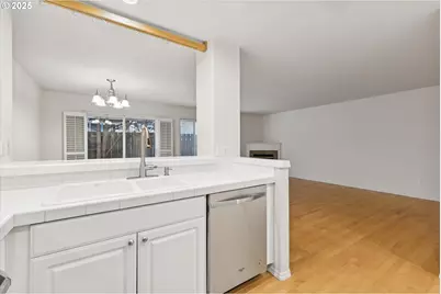 6496 NW Wenmarie Dr, Portland, OR 97229 - Photo 11