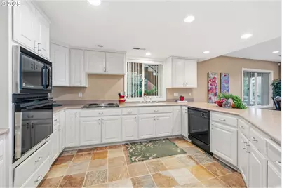 8212 NW Fruit Valley Rd #A, Vancouver, WA 98665 - Photo 29