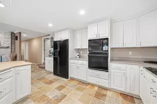 8212 NW Fruit Valley Rd, Vancouver, WA 98665 - Photo 31