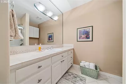 8212 NW Fruit Valley Rd #A, Vancouver, WA 98665 - Photo 39