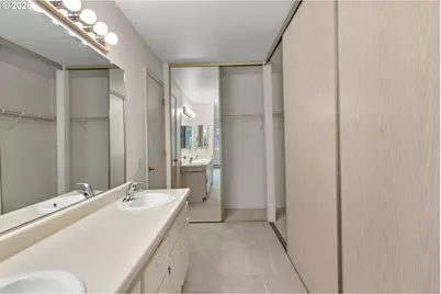 5054 Foothills Dr #B / 68, Lake Oswego, OR 97034 - Photo 27