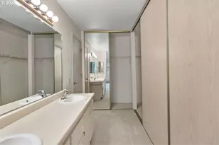 5054 Foothills Dr, Lake Oswego, OR 97034 - Photo 27