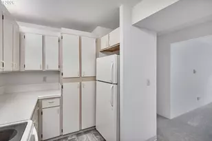 5054 Foothills Dr, Lake Oswego, OR 97034 - Photo 19