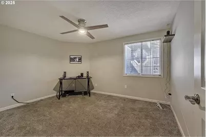 211 SE 33rd Ave, Hillsboro, OR 97123 - Photo 23