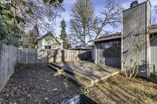 211 SE 33rd Ave, Hillsboro, OR 97123 - Photo 29