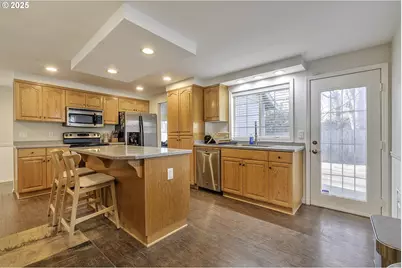 211 SE 33rd Ave, Hillsboro, OR 97123 - Photo 7