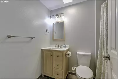 211 SE 33rd Ave, Hillsboro, OR 97123 - Photo 25