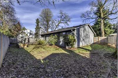 211 SE 33rd Ave, Hillsboro, OR 97123 - Photo 31