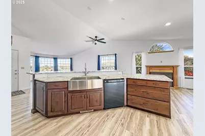 137 Foothill Dr, Baker City, OR 97814 - Photo 17