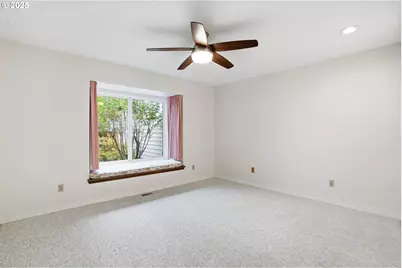 32525 SW Arbor Lake Dr, Wilsonville, OR 97070 - Photo 25