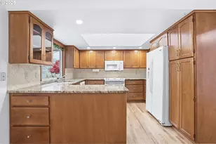 32525 SW Arbor Lake Dr, Wilsonville, OR 97070 - Photo 21