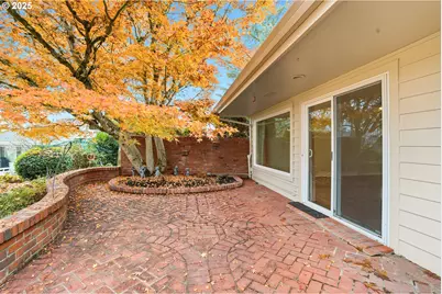 32525 SW Arbor Lake Dr, Wilsonville, OR 97070 - Photo 41