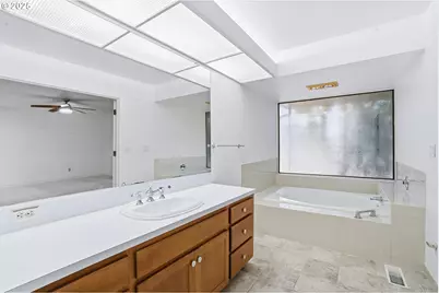 32525 SW Arbor Lake Dr, Wilsonville, OR 97070 - Photo 35