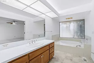 32525 SW Arbor Lake Dr, Wilsonville, OR 97070 - Photo 35