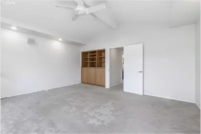 730 SE Barnes Ave, Gresham, OR 97080 - Photo 15