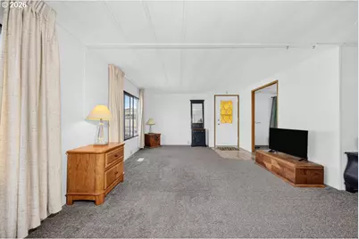 1413 Hawthorne 33 Ave #33, Reedsport, OR 97467 - Photo 5