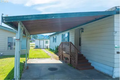 1413 Hawthorne 33 Ave #33, Reedsport, OR 97467 - Photo 3