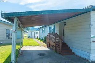 1413 Hawthorne 33 Ave, Reedsport, OR 97467 - Photo 3
