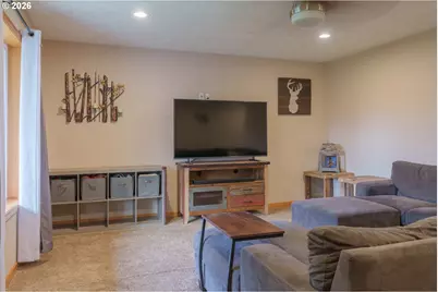 35801 Miller Heights Ln, Astoria, OR 97103 - Photo 13