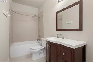 1190 Peascod Dr, Eugene, OR 97402 - Photo 29