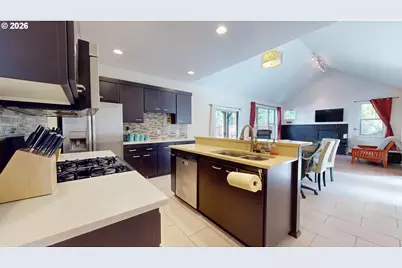 375 Mia Ln, Eugene, OR 97401 - Photo 15