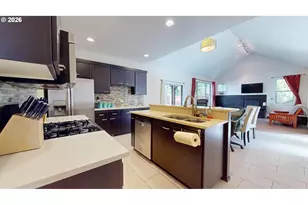 375 Mia Ln, Eugene, OR 97401 - Photo 15