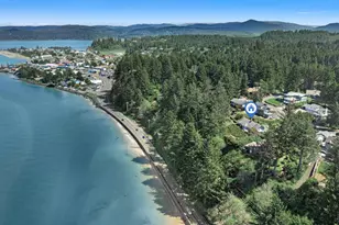 1050 SW Norwood Dr, Waldport, OR 97394 - Photo 5