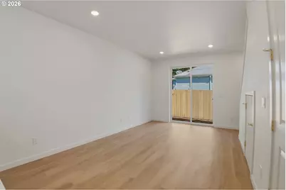6187 N Albina Ave #2, Portland, OR 97217 - Photo 5